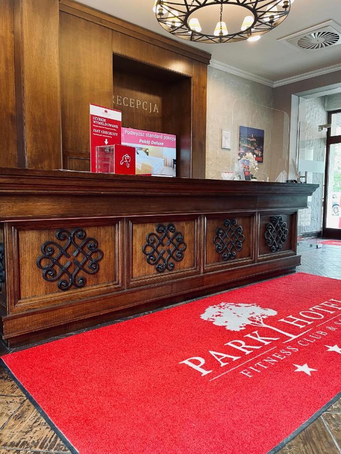 Park Hotel & Fitness Club Rzeszow Exterior photo