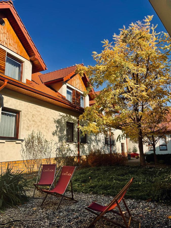 Park Hotel & Fitness Club Rzeszow Exterior photo